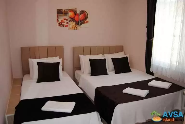 Lara Zeynep Apart Avşa