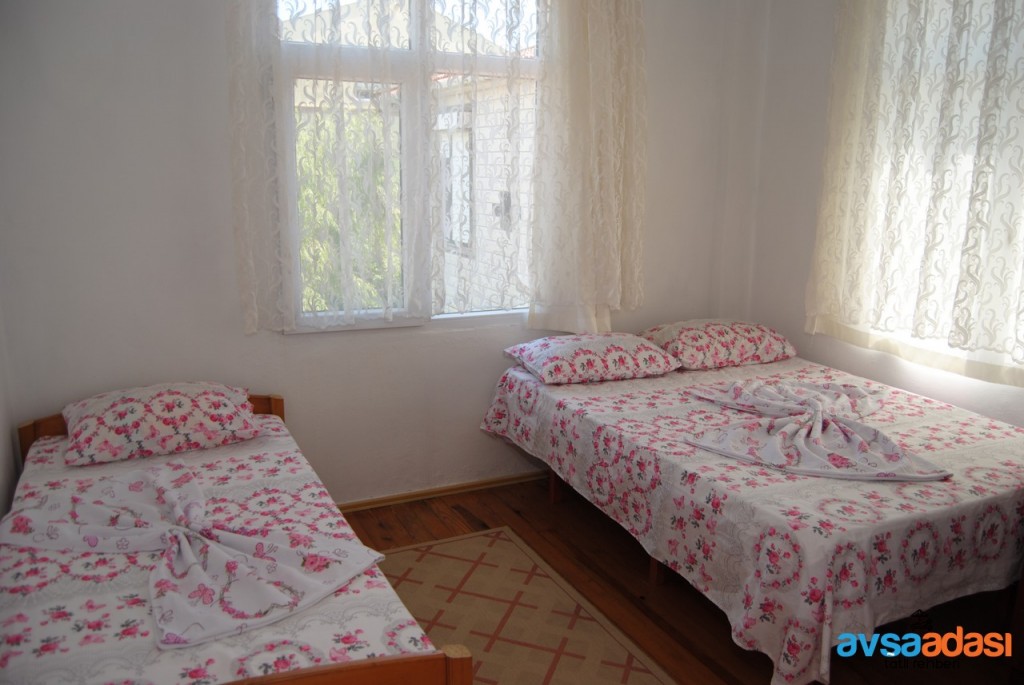 ASMALI APART YİĞİTLER