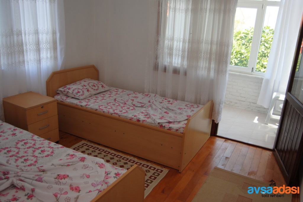 ASMALI APART YİĞİTLER