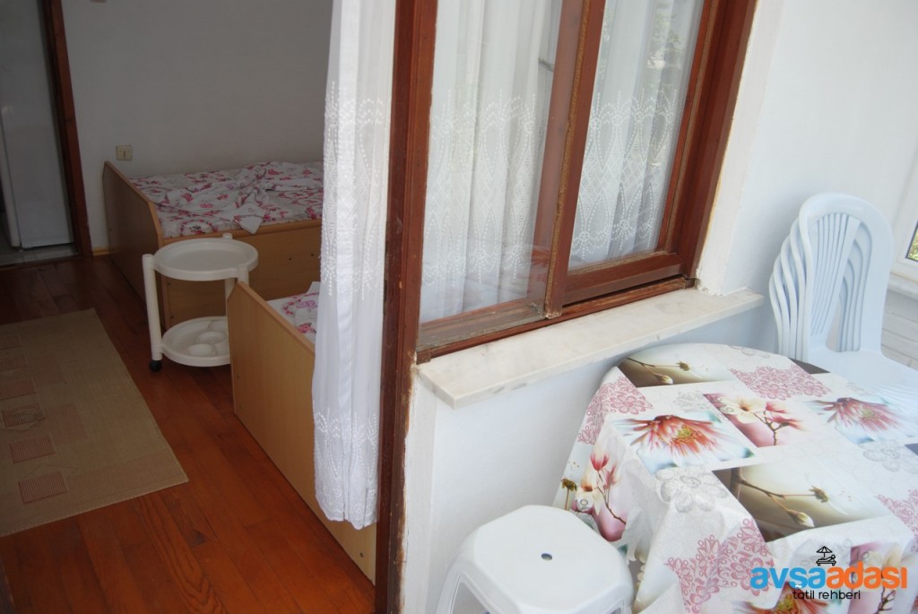 ASMALI APART YİĞİTLER