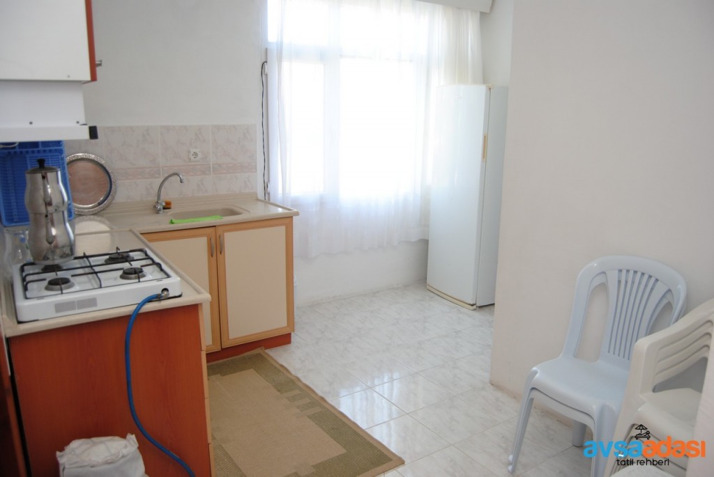 ASMALI APART YİĞİTLER