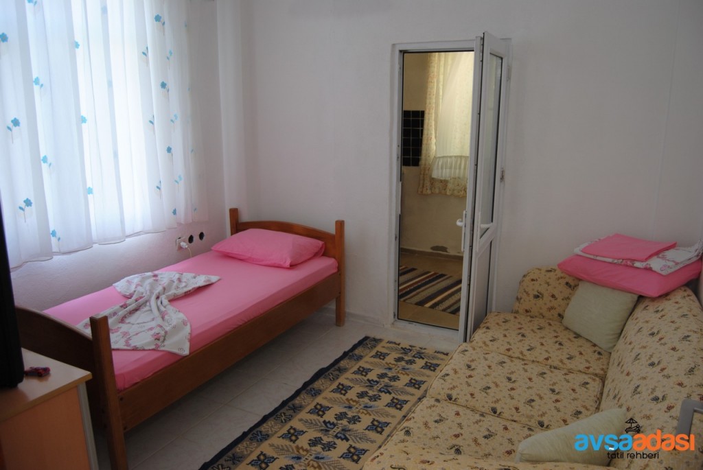 ASMALI APART YİĞİTLER