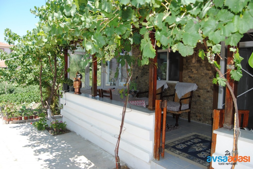 ASMALI APART YİĞİTLER