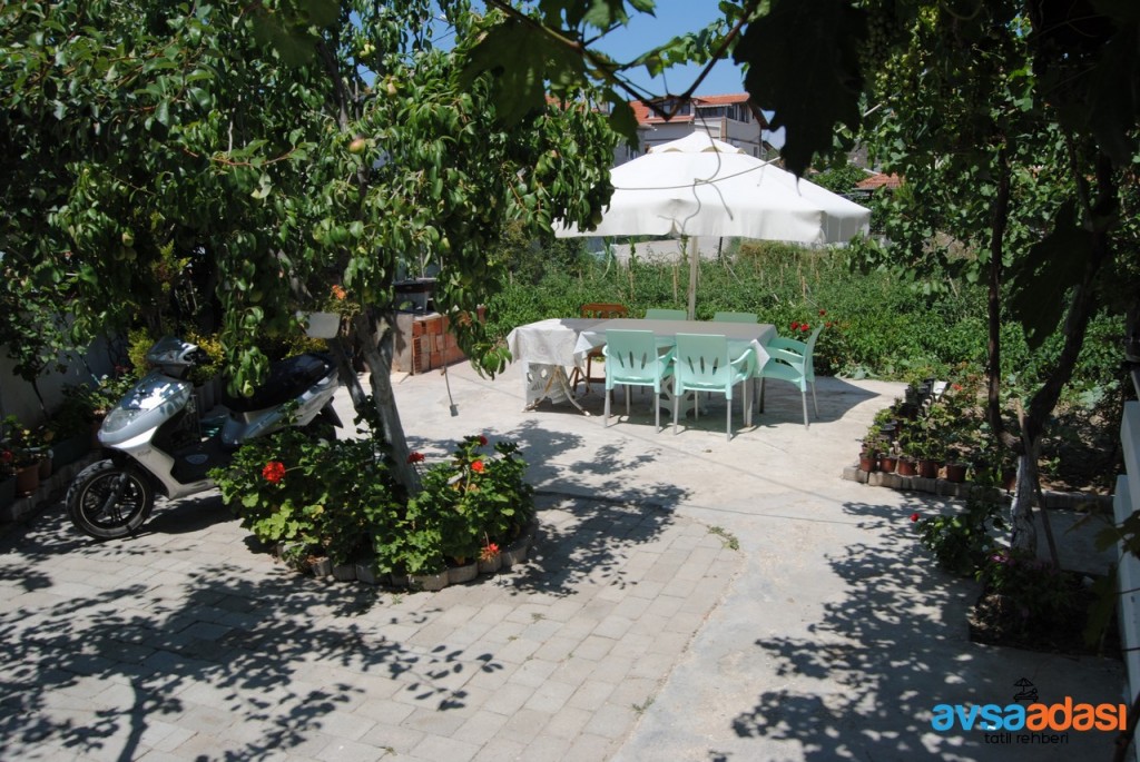 ASMALI APART YİĞİTLER