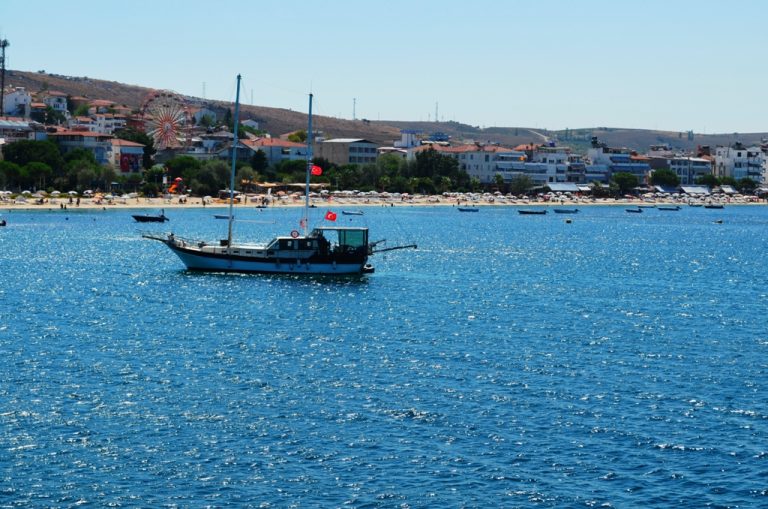 Avşa Adası Yat Tekne Kiralama Firmaları Var mı?